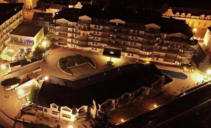 Апарт отель Kristoff Plaza Trencianske Teplice Тренчин Экстерьер фото
